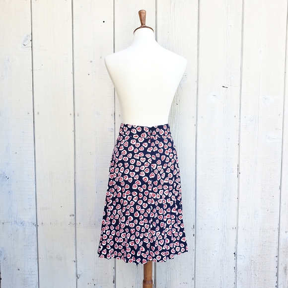 J Crew Heart Print Navy Red Pleated Skirt Size 0 - Picture 8 of 11